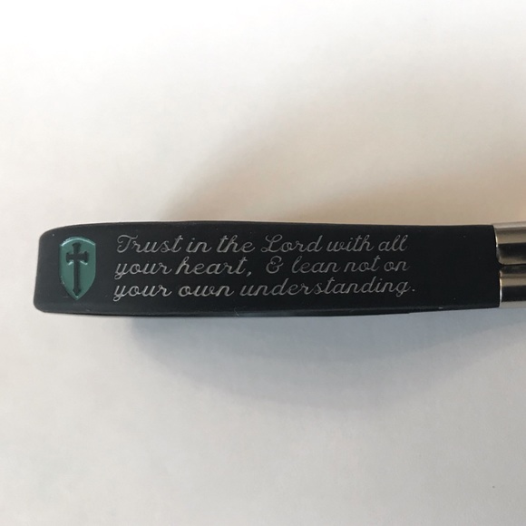 “Proverbs 3:5” Bible Scripture Keychain! - Picture 3 of 3
